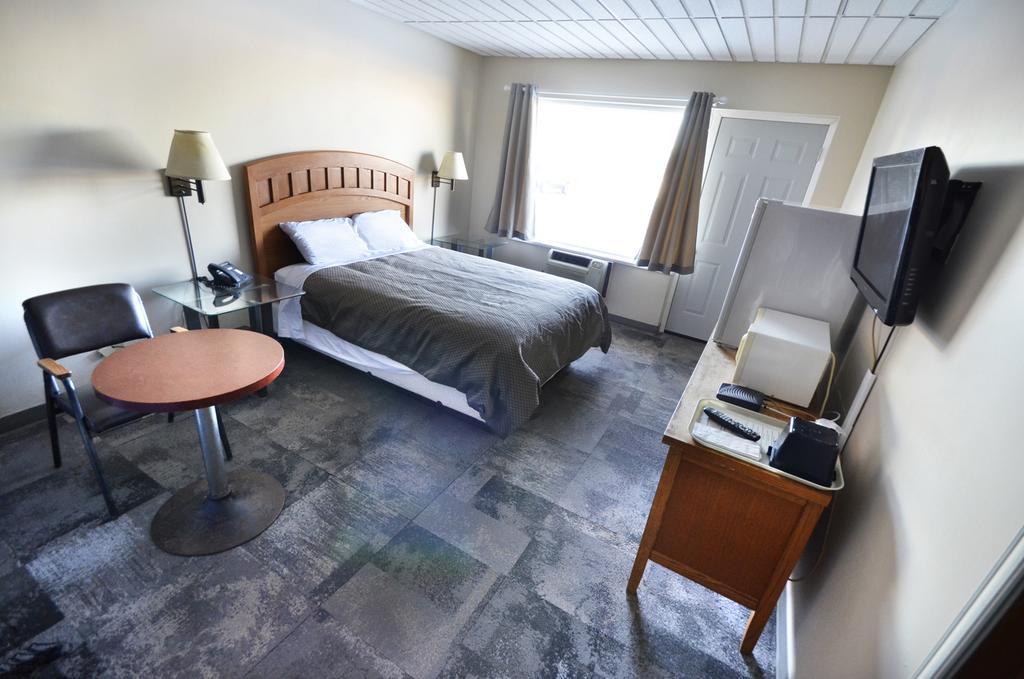 St. Norbert Hotel ウィニペグ 部屋 写真